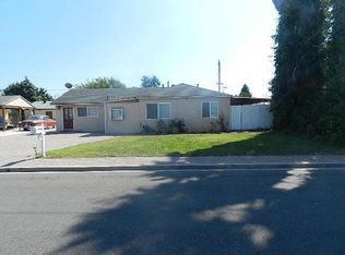 863 Congress St, Costa Mesa, CA 92627