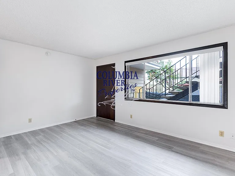 1615 10th Ave #2 — Photo 12