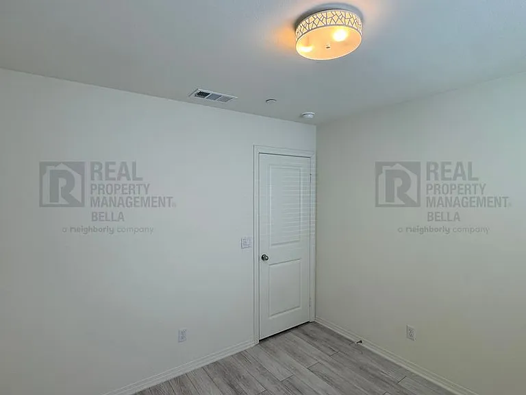 29555 Copper Hill Ct — Photo 13