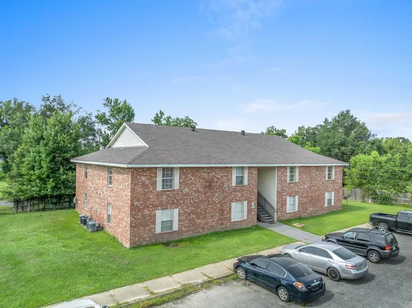 705 N 11th St, Kinder, LA 70648