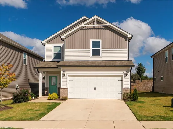 1136 Orchard Stream Dr, Haw River, NC 27258