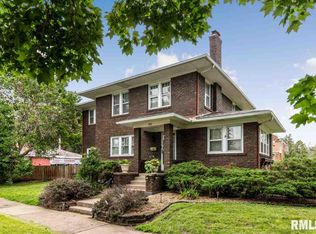 300 11th Ave N, Clinton, IA 52732