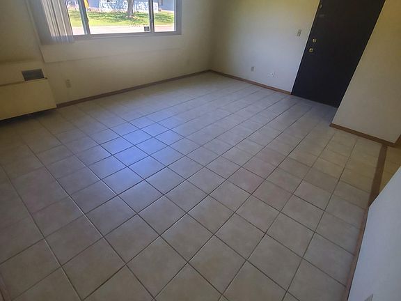 4th image of 1716 La Crescent St APT 80