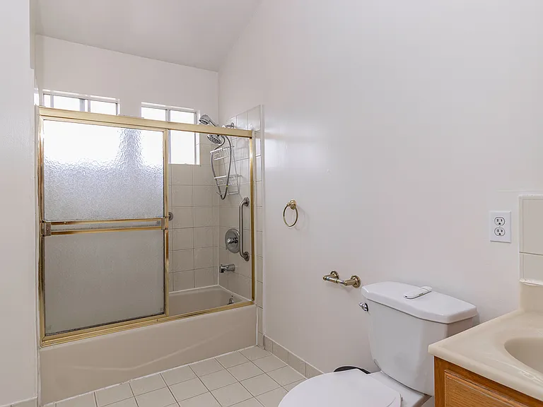 4130 Vinton Ave — Photo 28