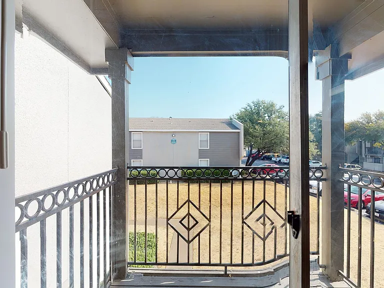 Addison Apartments at the Park — Photo 121