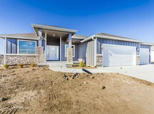 500 Ledgestone Ridge Ct, Manhattan, KS 66503