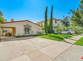 133 N Rexford Dr, Beverly Hills, CA 90210