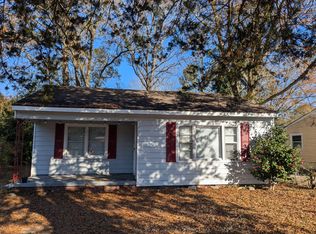 5104 Sequoia Rd, Fayetteville, NC 28304