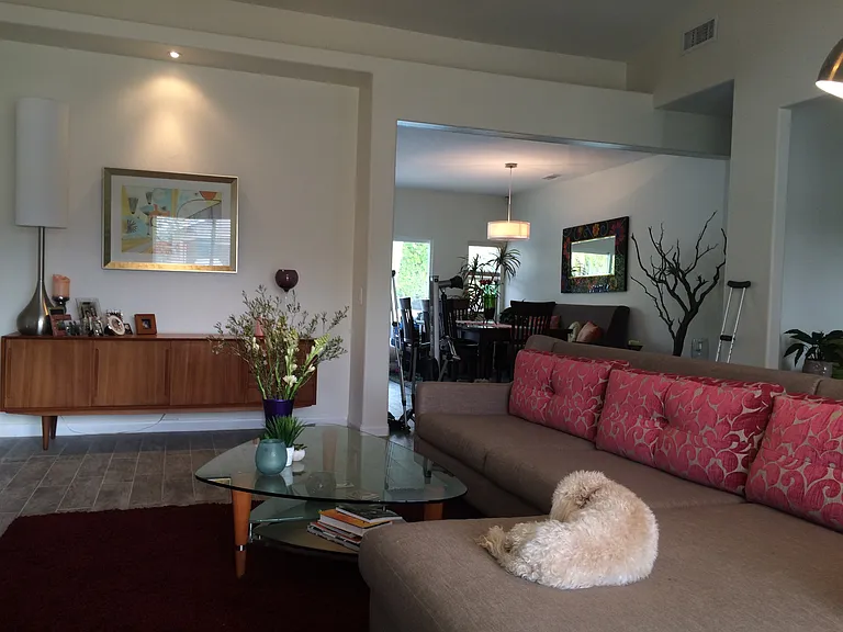 1610 Amelia Way — Photo 10