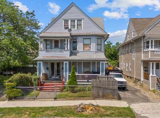 374-376 Laurel Ave, Bridgeport, CT 06605