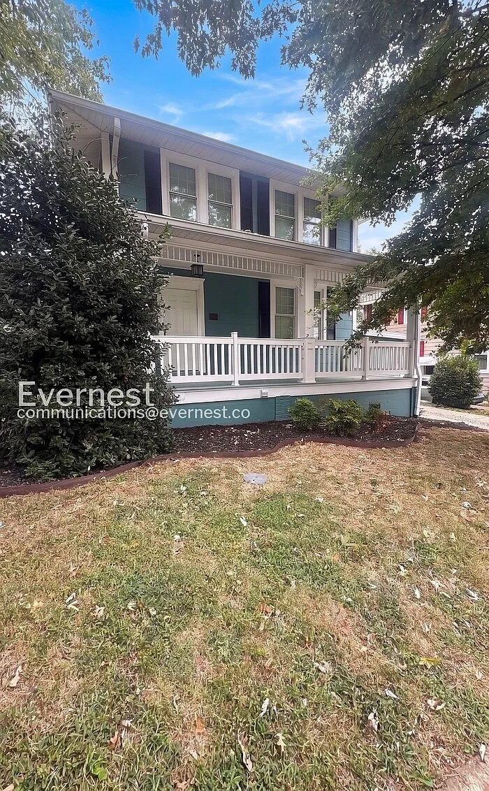 5 bed, 3.0 bath, 2407 sqft, $2,995 — Photo 1
