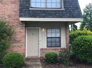 306 N Main St APT 4, Lexington, TN 38351