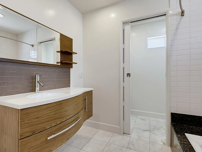 1470 Rosecrans Street — Photo 15