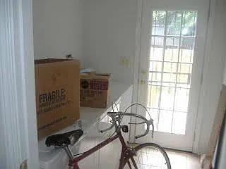 1 bed, 450 sqft, $750 — Photo 4