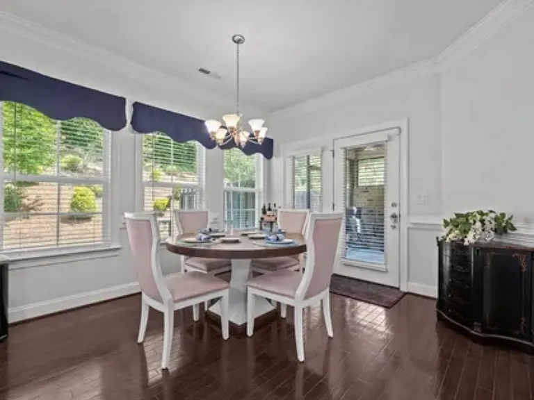 Saint Elizabeth Dr — Photo 10
