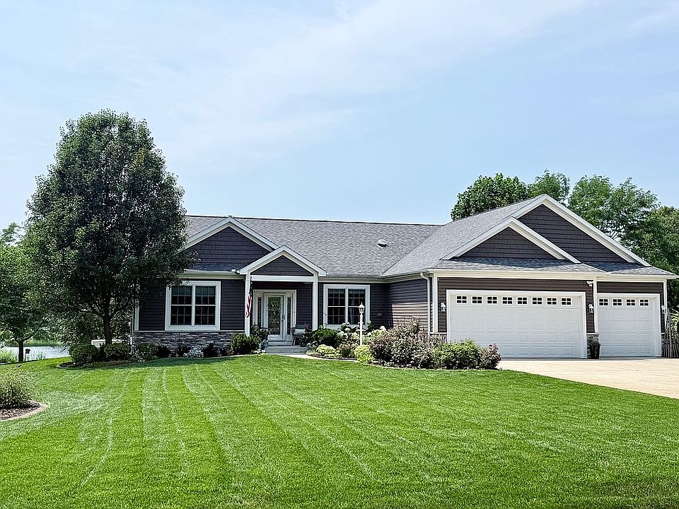 1st image of 114 Bridle Path Ln