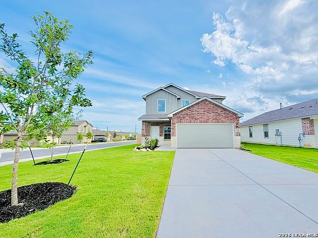 4 bed, 3.0 bath, 2473 sqft, $2,600 — Photo 2