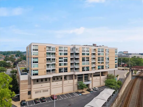 5570 Centre Ave APT 209, Pittsburgh, PA 15232