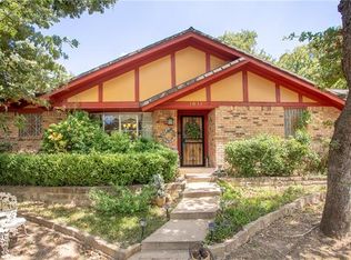1611 Brunson Ct, Arlington, TX 76012