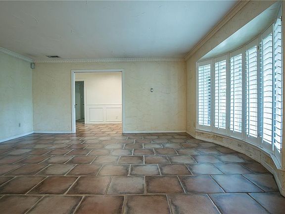 3rd image of 14047 Brookcrest Dr