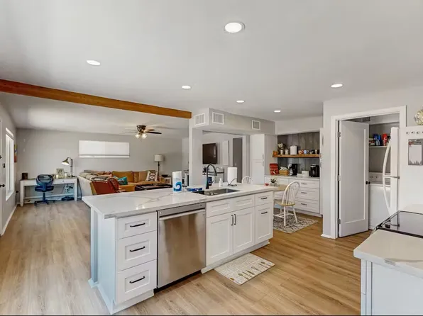 (undisclosed Address), Tucson, AZ 85712