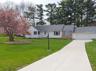 5725 Brookside Rd, Independence, OH 44131