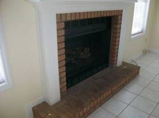 5091 Farm Valley Dr, Woodstock, GA 30188