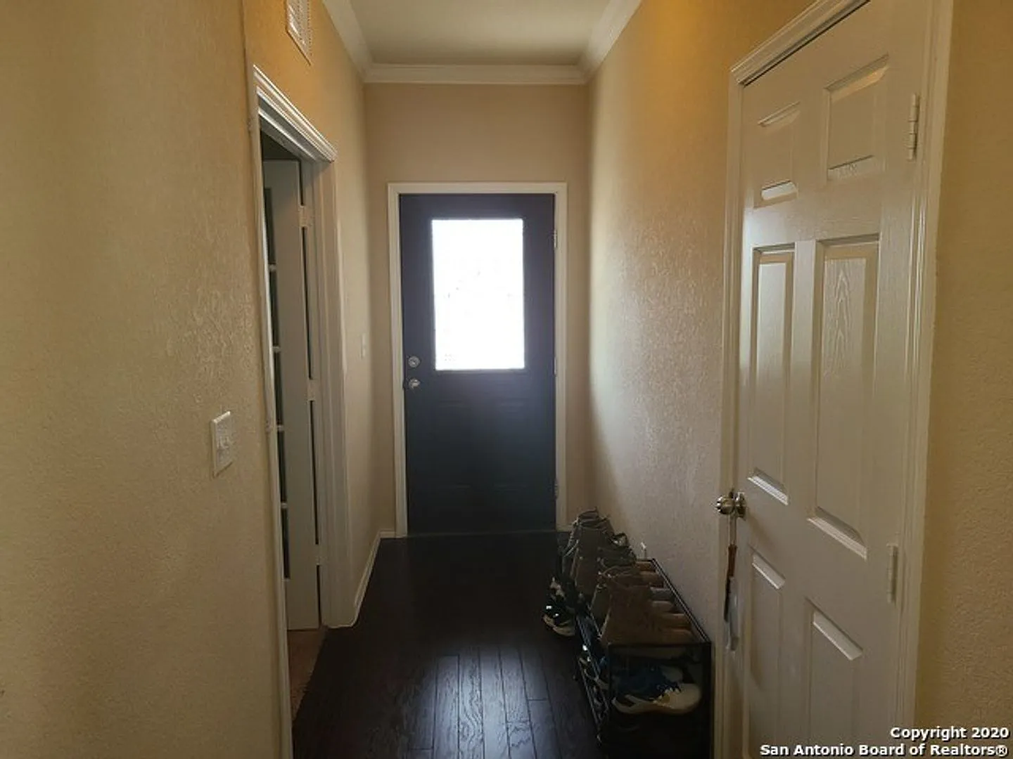 4 Bedroom w/Office & Gameroom! — Photo 2