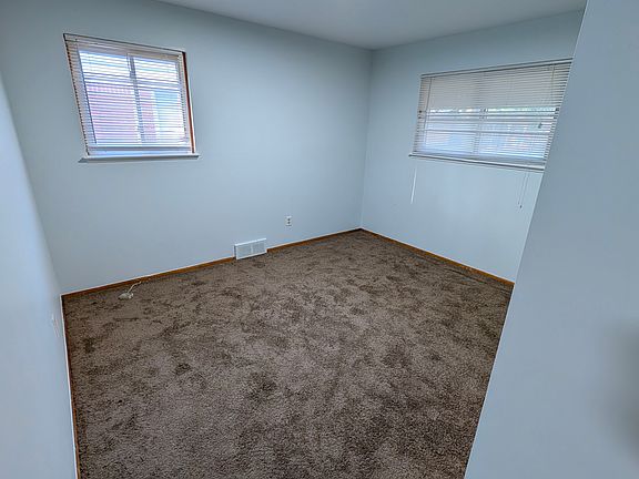 5th image of 6824 Fellrath St