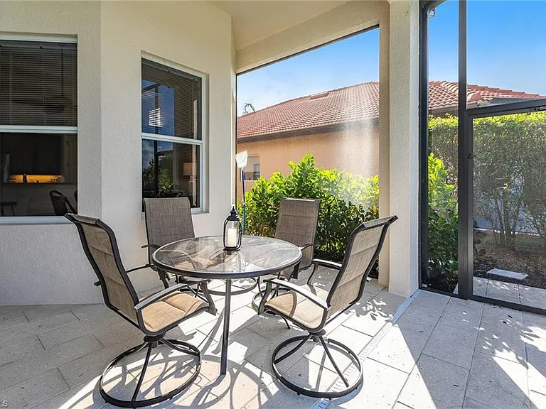 7863 Valencia Ct — Photo 41