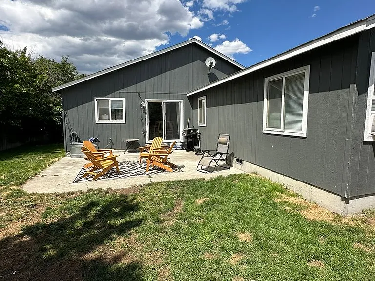 2665 NE Brian Ray Ct — Photo 18