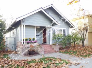 2522 V St, Sacramento, CA 95818