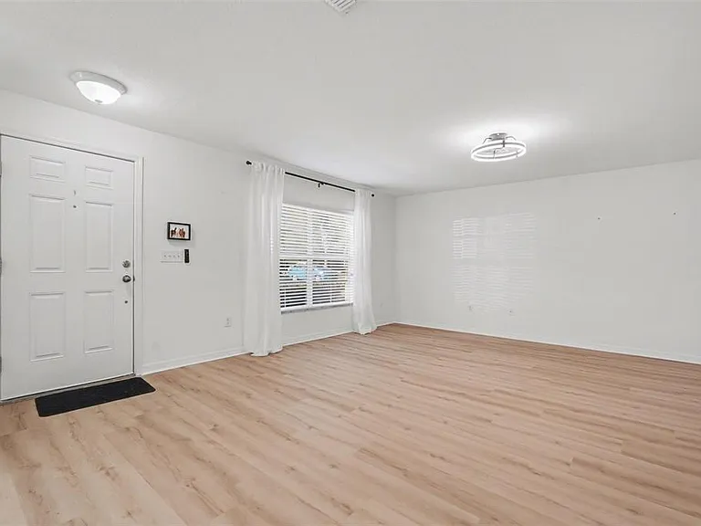6246 Timberly Ln — Photo 5