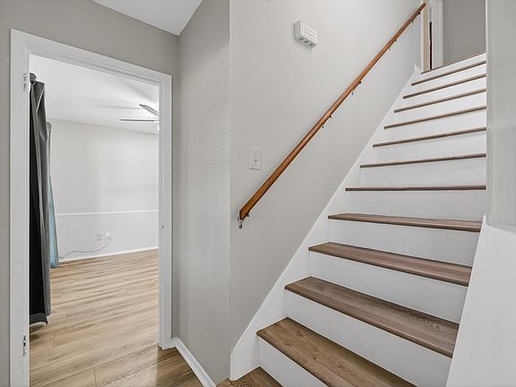 2nd image of 1208 Quill Dr