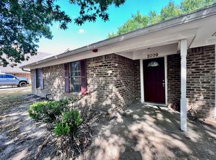 3209 Louis Ave, Corsicana, TX 75110