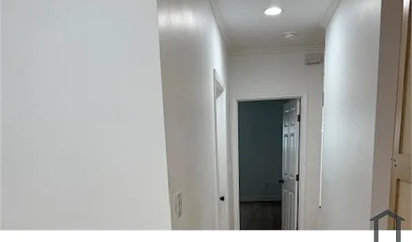 1706 S Western Ave — Photo 11