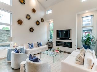 3836 Pine Tree Ct, Dallas, TX 75206