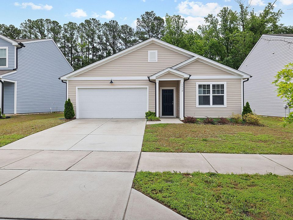 1st image of 1512 Arapahoe Ridge Dr