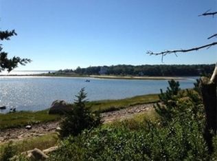 31 Bourne Point Rd, Wareham, MA 02571