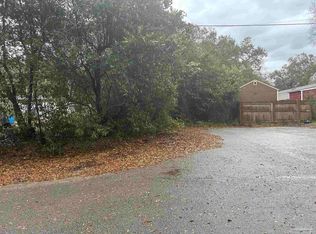 8600 Handicare St, Pensacola, FL 32514
