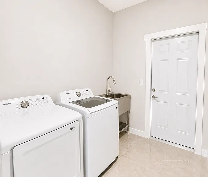 2116 NE 22nd Ave — Photo 32