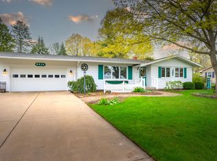 8434 24th Ave, Jenison, MI 49428