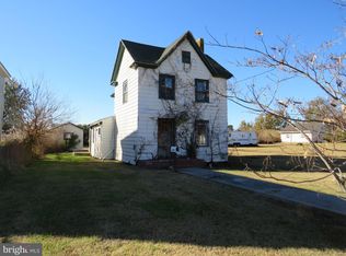 118 S 2nd St, Crisfield, MD 21817