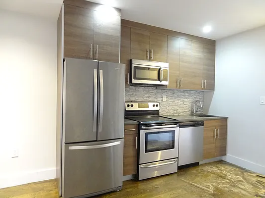 Rented by Miron Realty Group | media 31