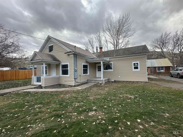 535 Costley Ln, Asotin, WA 99402