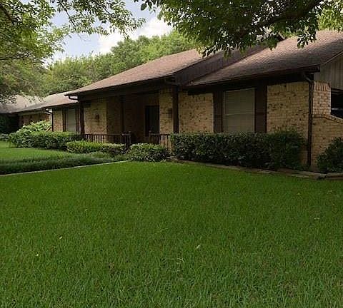 2nd image of 2102 Pebblecreek Dr