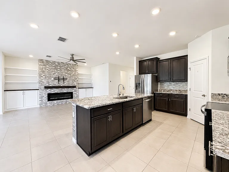 12544 Shining Willow St — Photo 5