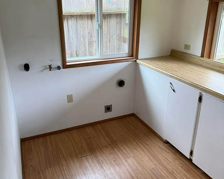 1726 Grant St — Photo 17
