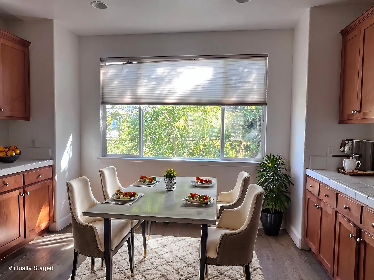4 bed, 2003 sqft, $6,300 — Photo 4