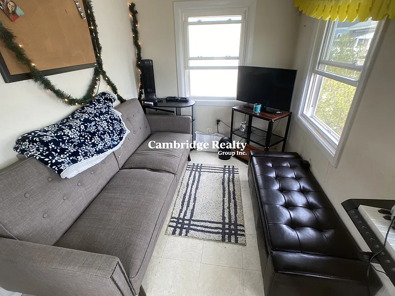 24 Willard Ave #3T — Photo 11